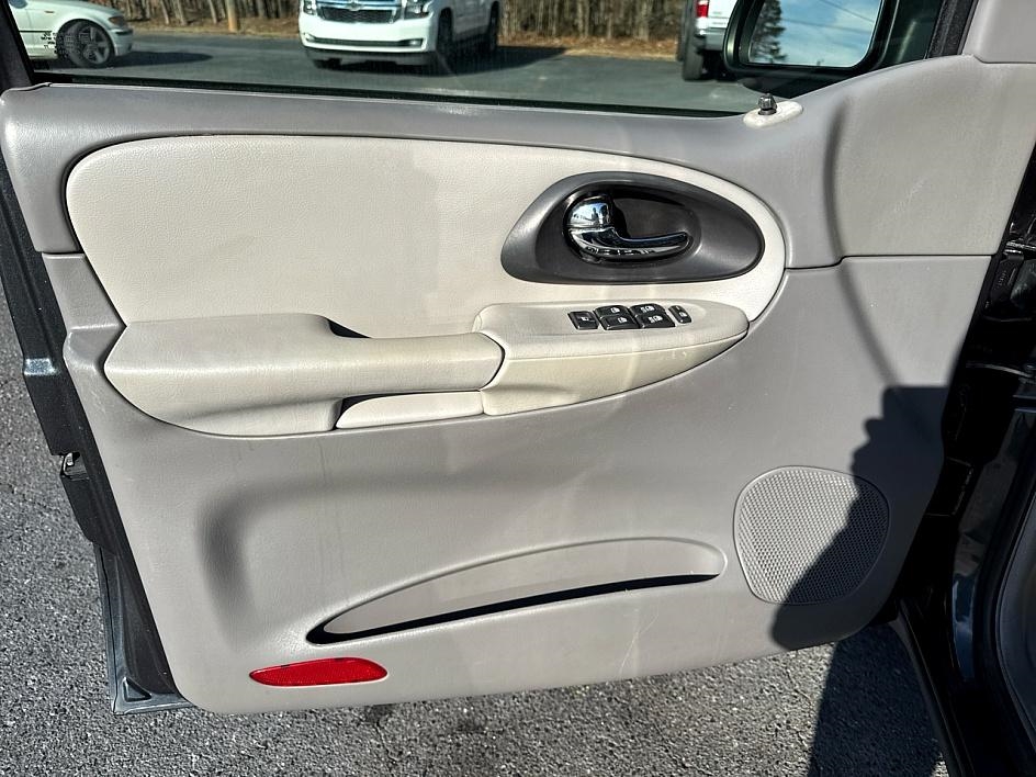 Chevrolet TrailBlazer 4dr 4WD LS 2005