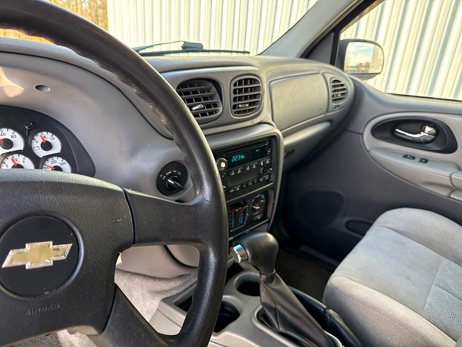 Chevrolet TrailBlazer 4dr 4WD LS 2005