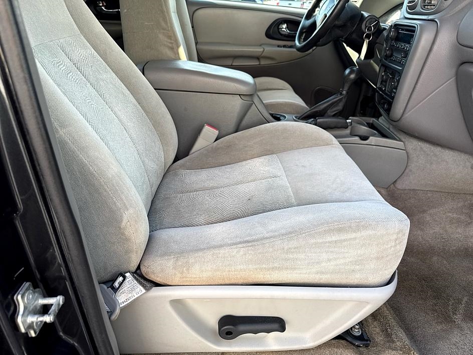 Chevrolet TrailBlazer 4dr 4WD LS 2005