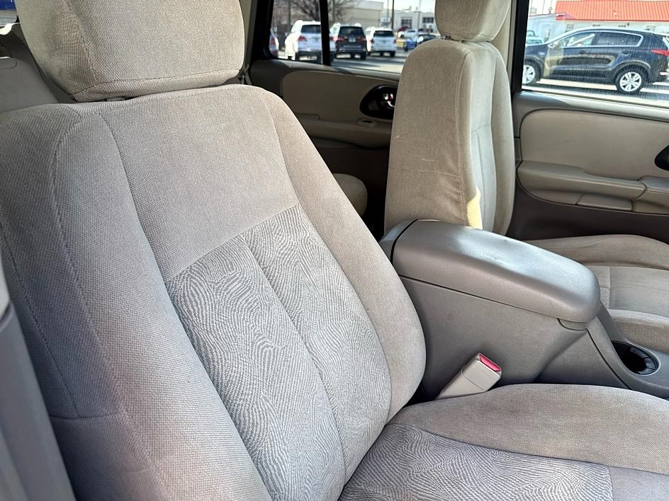 Chevrolet TrailBlazer 4dr 4WD LS 2005