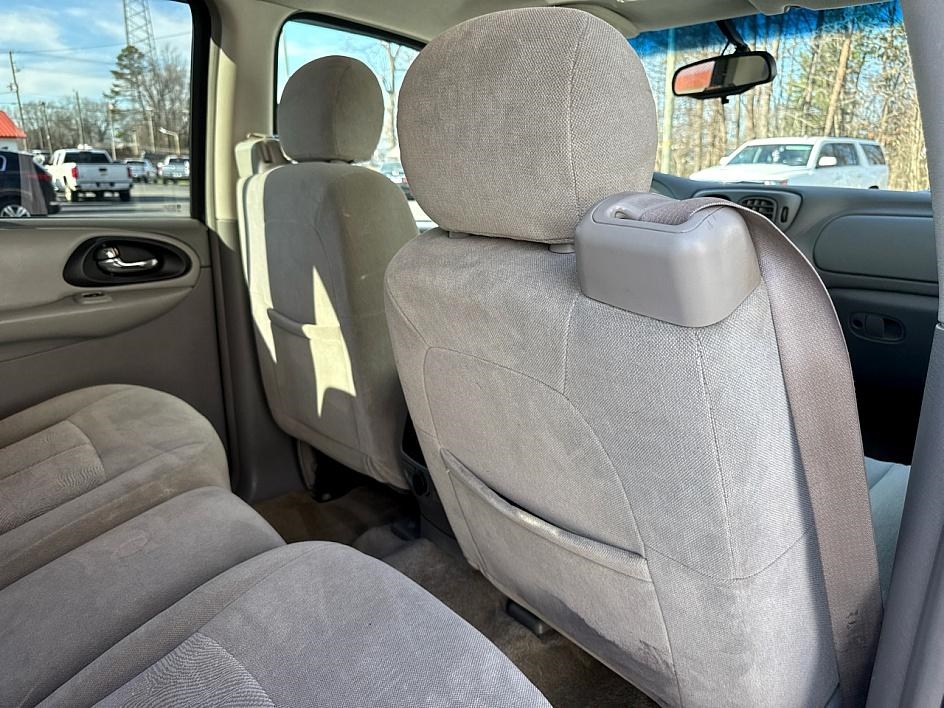 Chevrolet TrailBlazer 4dr 4WD LS 2005