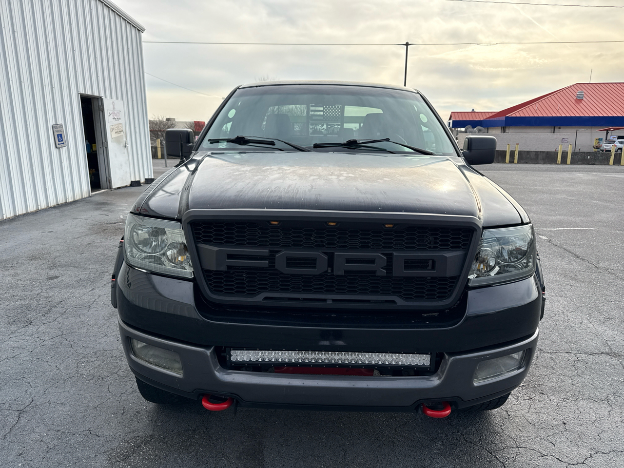 Ford F-150 Supercab 145" Lariat 4WD 2005