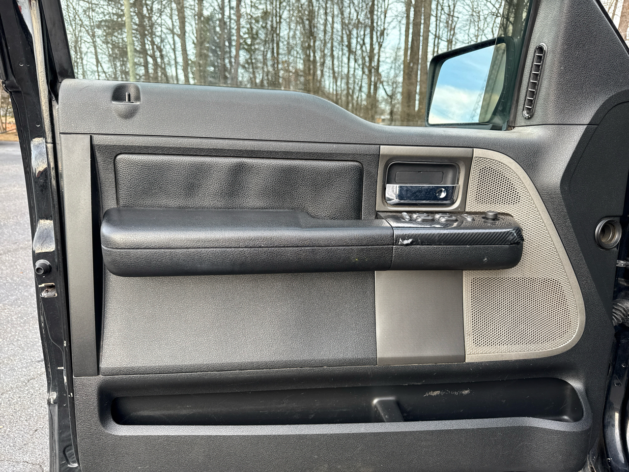 Ford F-150 Supercab 145" Lariat 4WD 2005