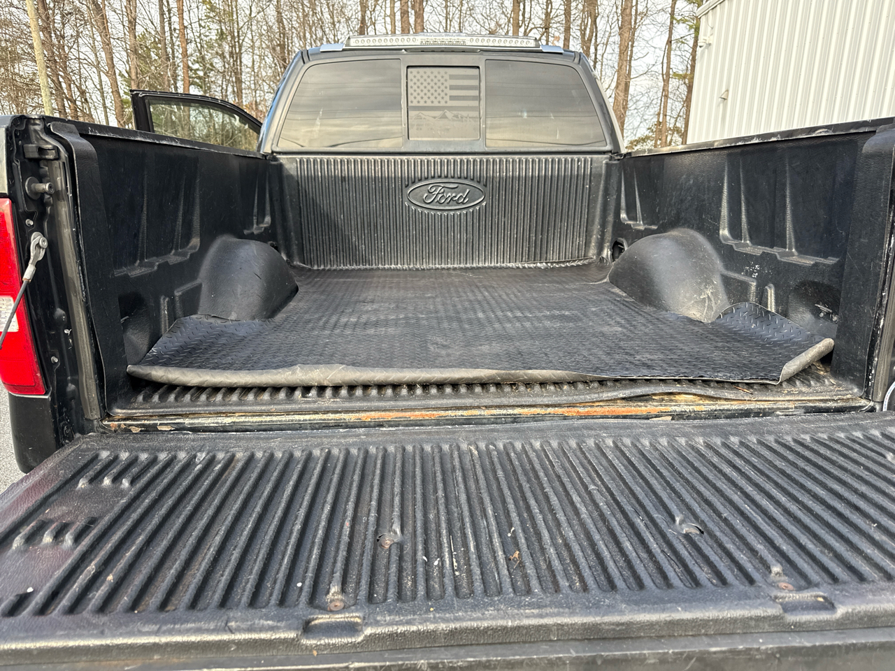 Ford F-150 Supercab 145" Lariat 4WD 2005