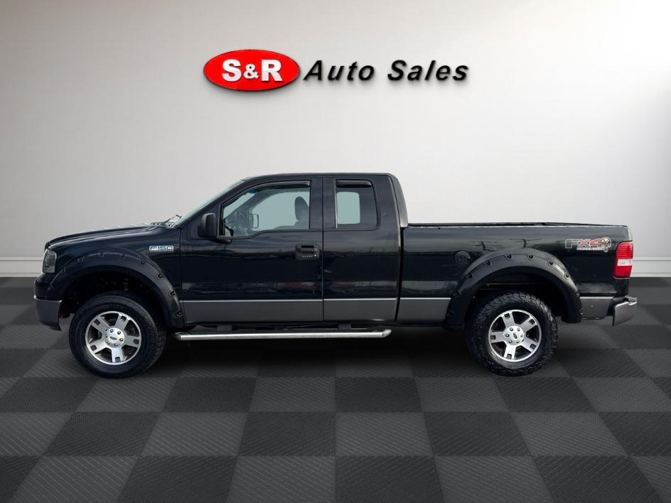 2005 Ford F-150 Supercab 145" Lariat 4WD
