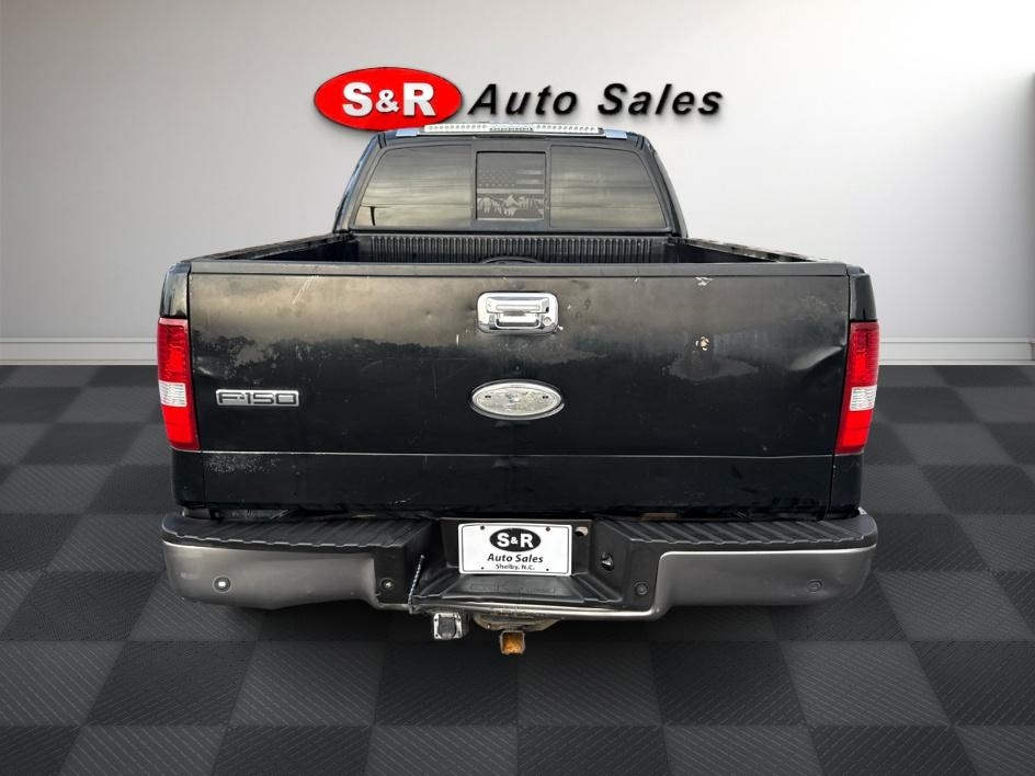 Ford F-150 Supercab 145" Lariat 4WD 2005