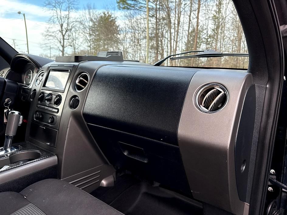 Ford F-150 Supercab 145" Lariat 4WD 2005