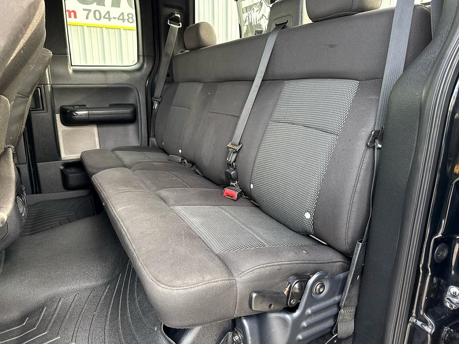 Ford F-150 Supercab 145" Lariat 4WD 2005