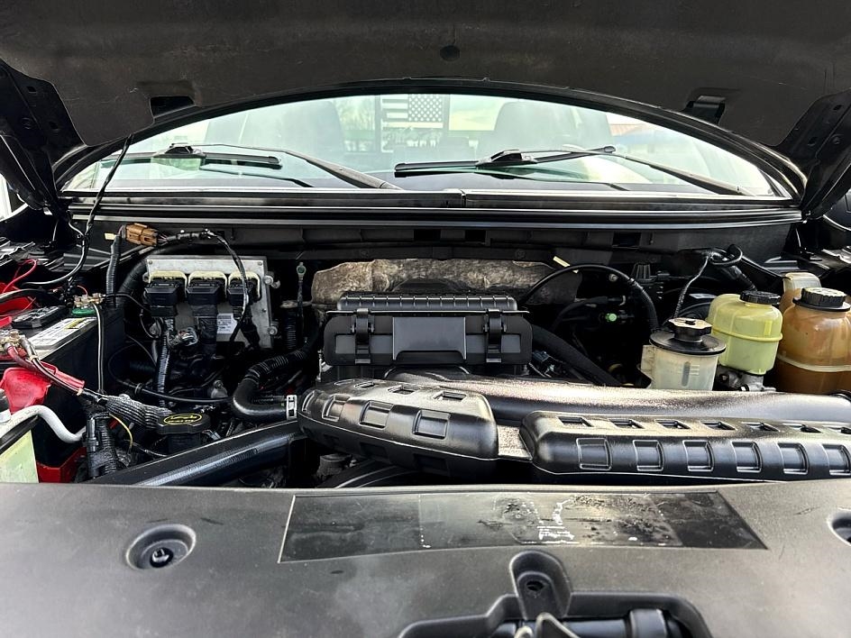 Ford F-150 Supercab 145" Lariat 4WD 2005