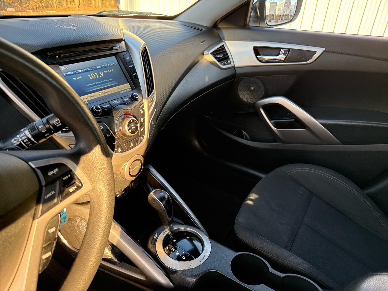 Hyundai Veloster 3dr Cpe Auto 2016