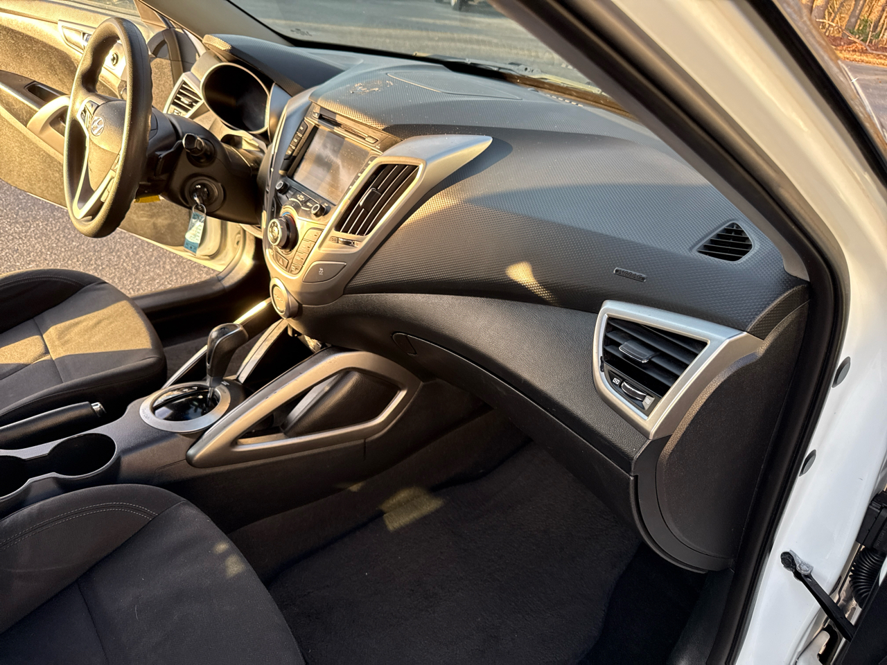 Hyundai Veloster 3dr Cpe Auto 2016