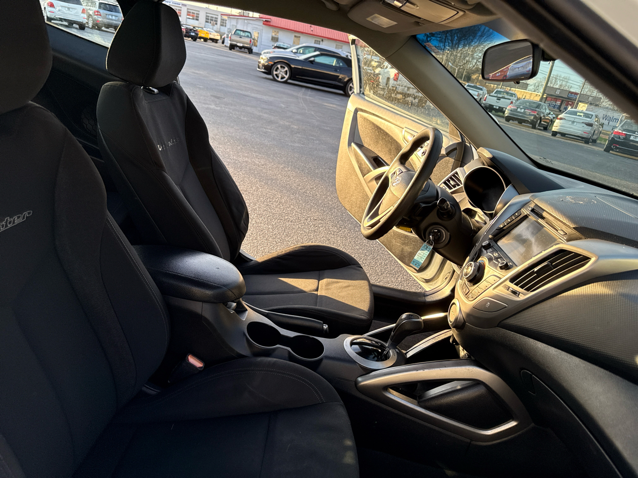 Hyundai Veloster 3dr Cpe Auto 2016