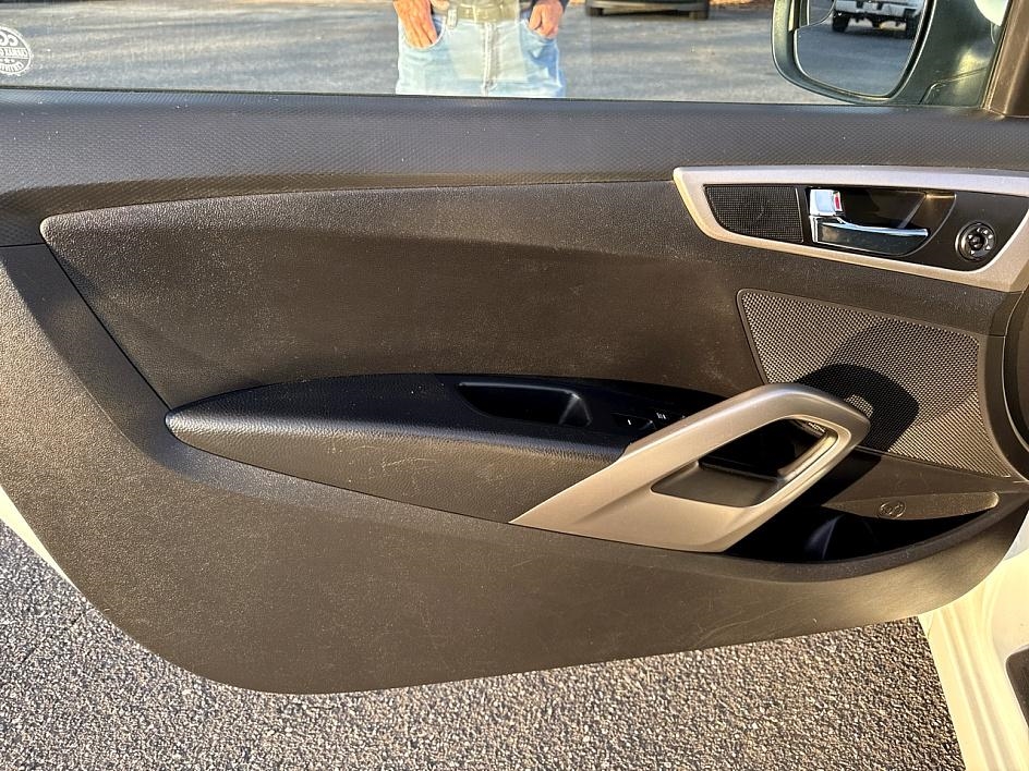 Hyundai Veloster 3dr Cpe Auto 2016