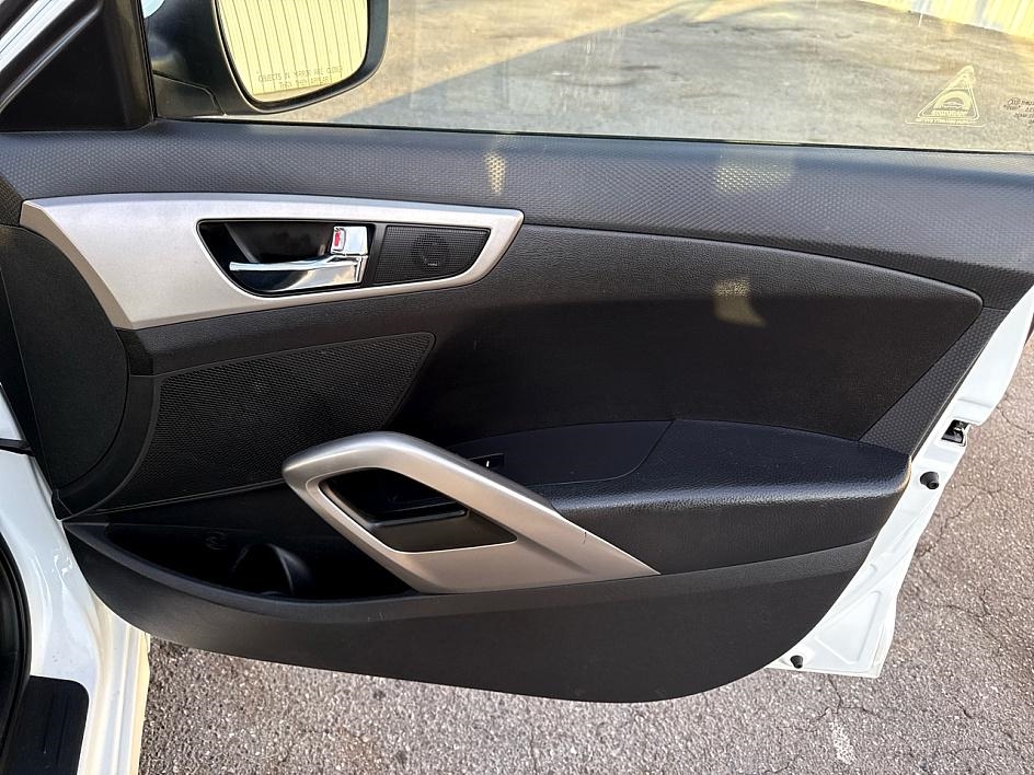 Hyundai Veloster 3dr Cpe Auto 2016