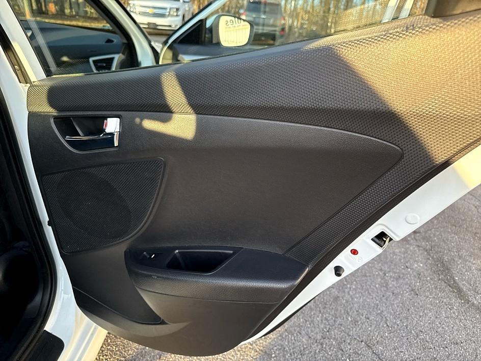 Hyundai Veloster 3dr Cpe Auto 2016