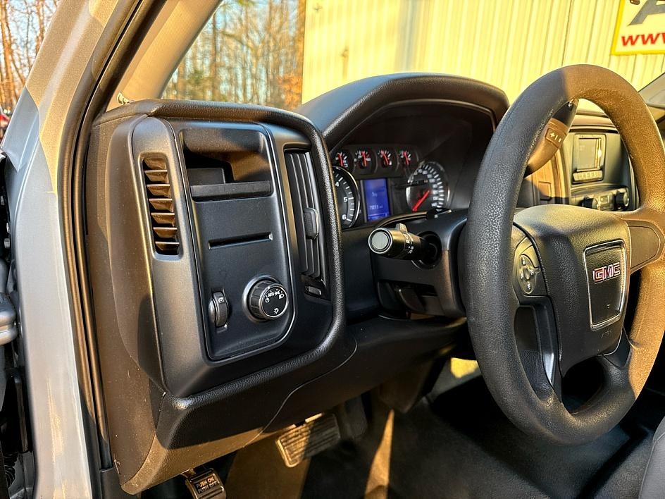 GMC Sierra 1500 2WD Double Cab 143.5" 2014