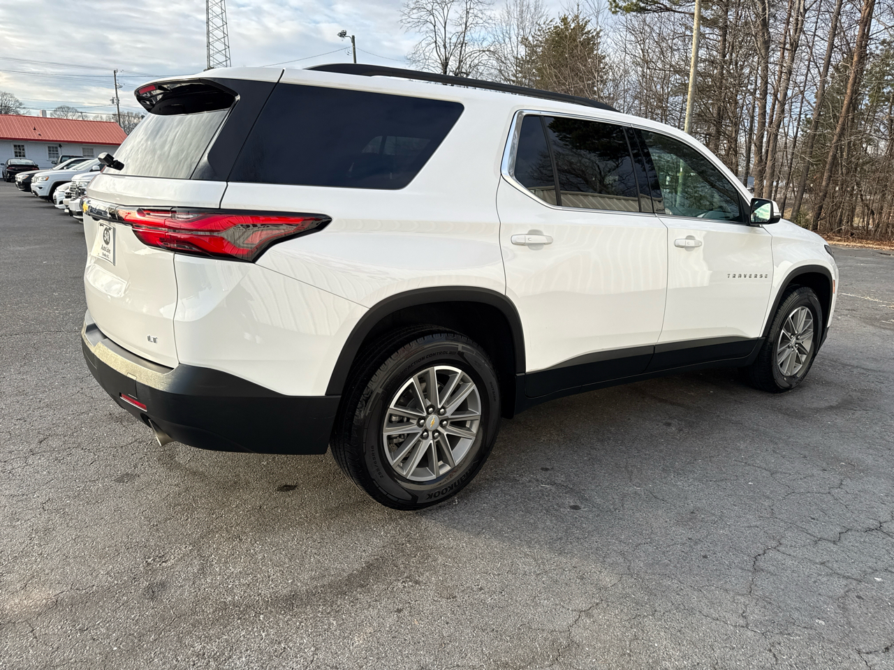 Chevrolet Traverse FWD 4dr LT Cloth w/1LT 2023