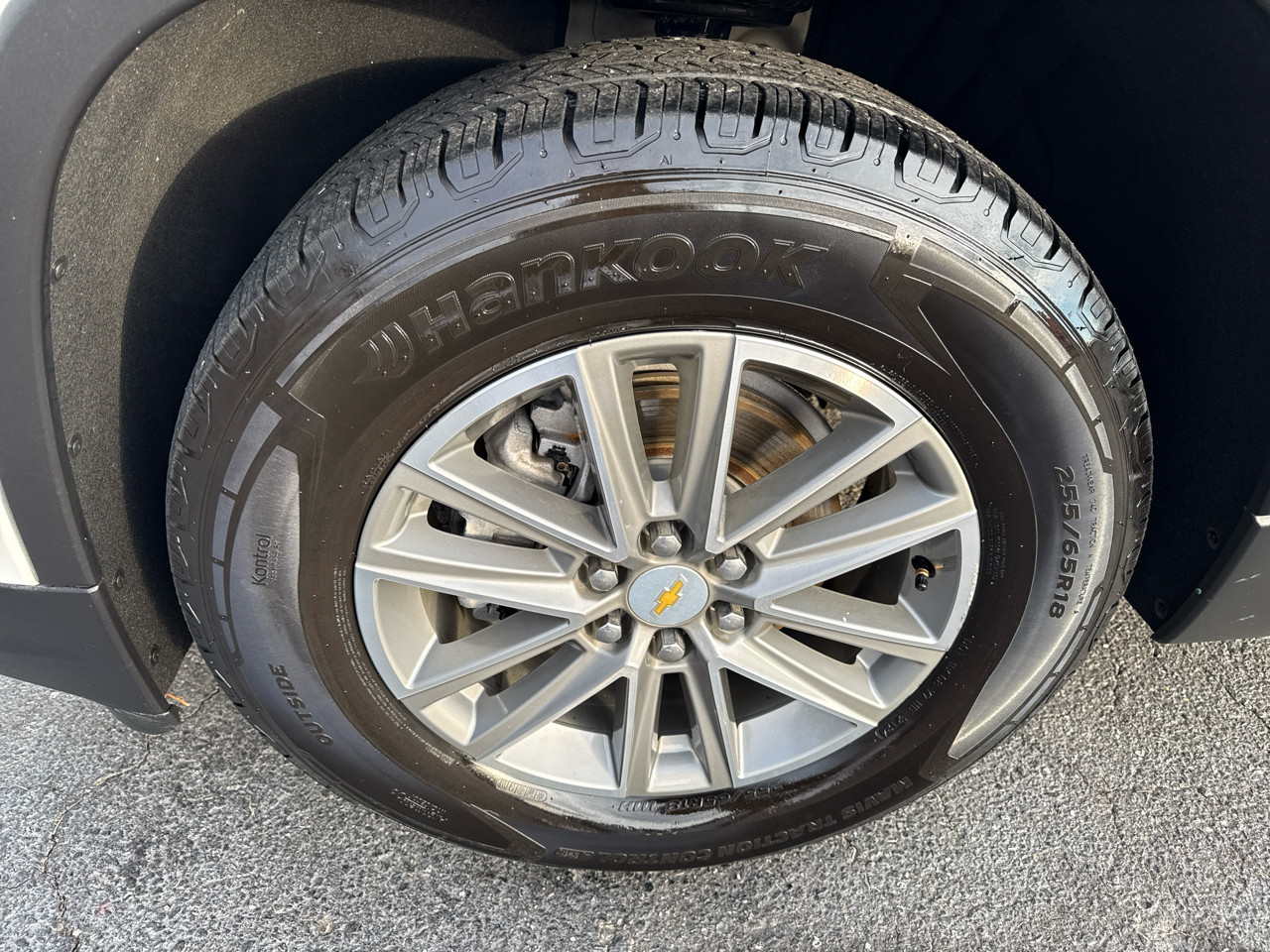 Chevrolet Traverse FWD 4dr LT Cloth w/1LT 2023