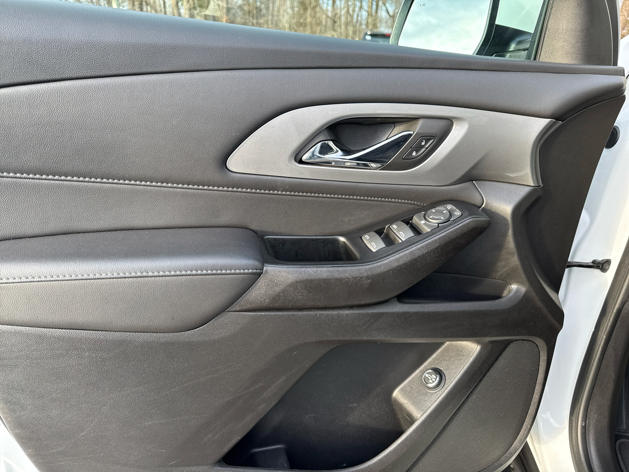 Chevrolet Traverse FWD 4dr LT Cloth w/1LT 2023