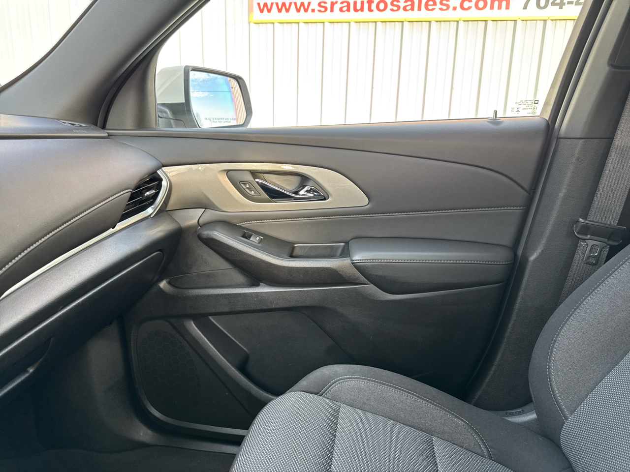 Chevrolet Traverse FWD 4dr LT Cloth w/1LT 2023