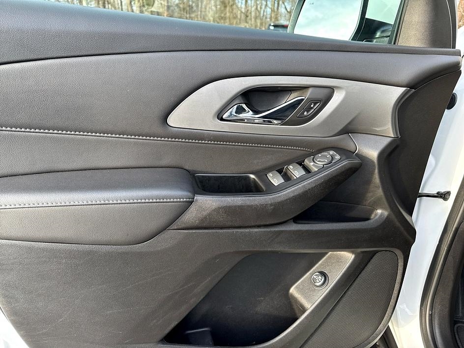 Chevrolet Traverse FWD 4dr LT Cloth w/1LT 2023