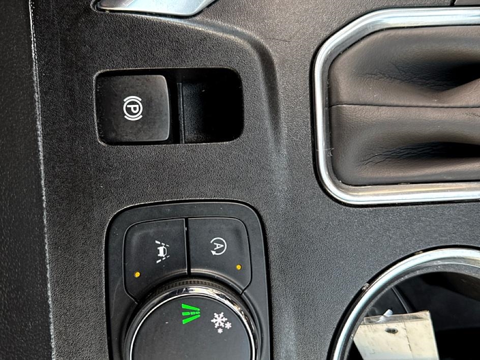 Chevrolet Traverse FWD 4dr LT Cloth w/1LT 2023