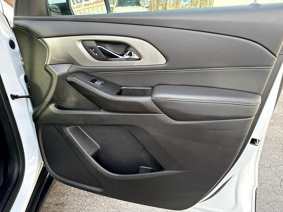 Chevrolet Traverse FWD 4dr LT Cloth w/1LT 2023