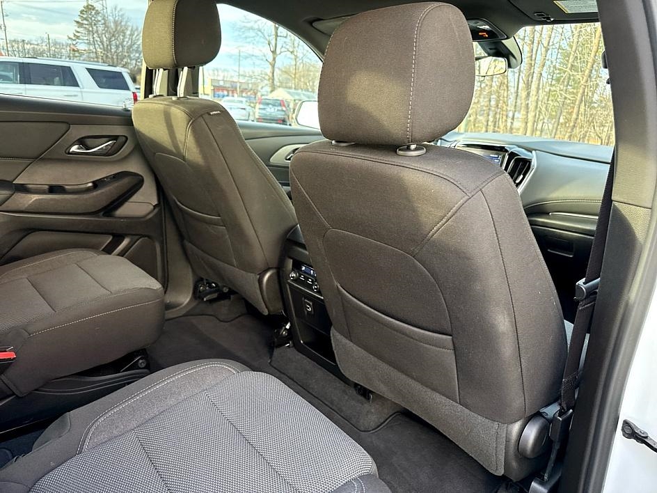 Chevrolet Traverse FWD 4dr LT Cloth w/1LT 2023