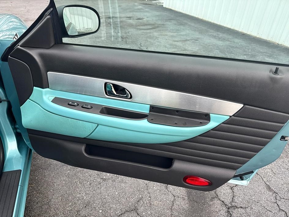 Ford Thunderbird 2dr Conv w/Hardtop Premium 2002