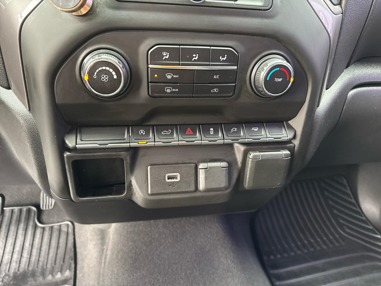 Chevrolet Silverado 1500 2WD Crew Cab 157" Custom 2020