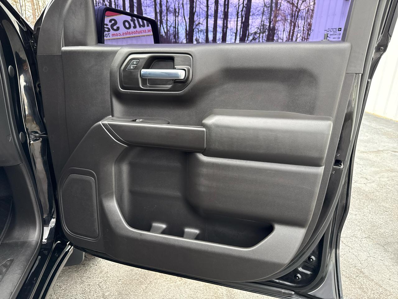 Chevrolet Silverado 1500 2WD Crew Cab 157" Custom 2020