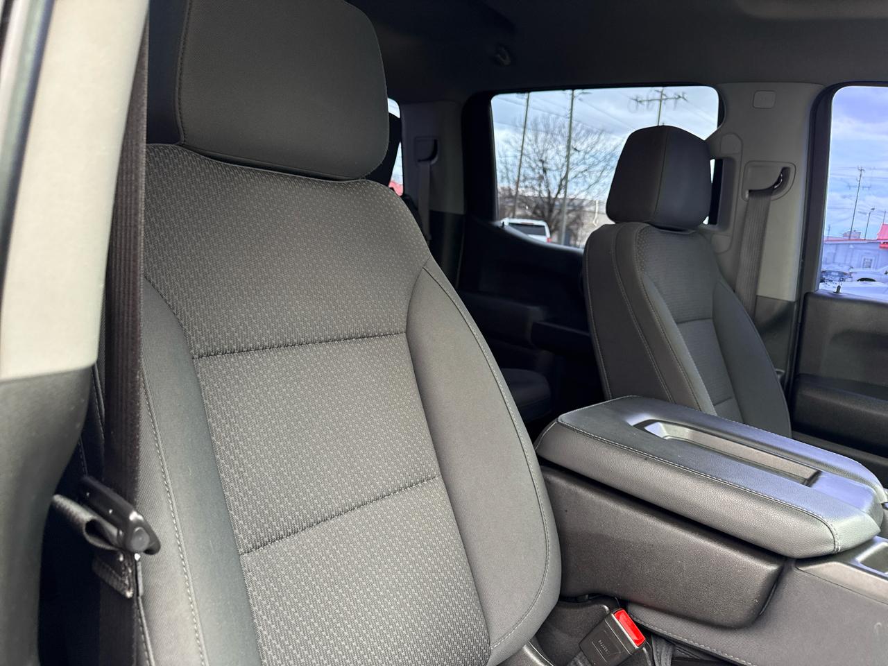 Chevrolet Silverado 1500 2WD Crew Cab 157" Custom 2020