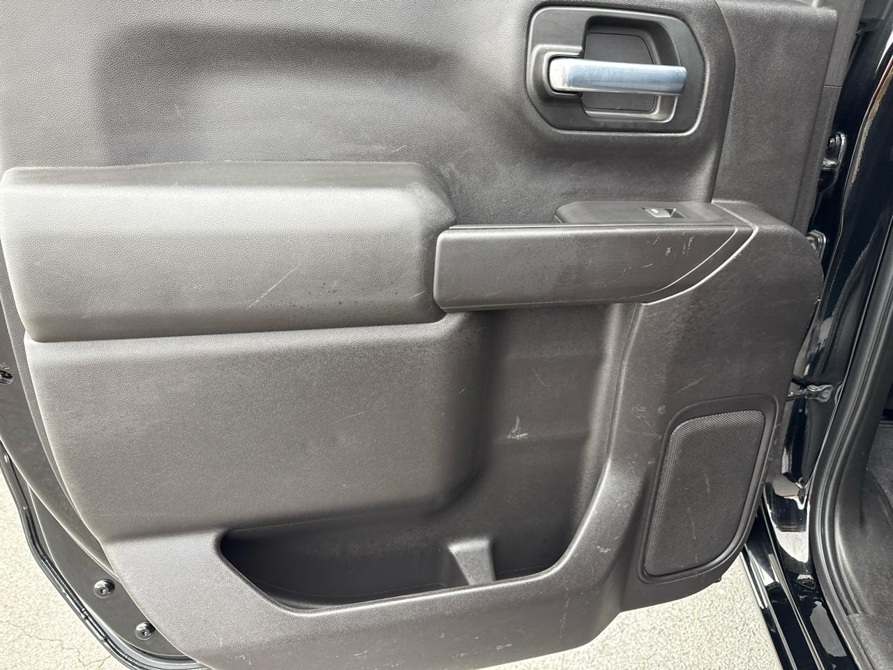 Chevrolet Silverado 1500 2WD Crew Cab 157" Custom 2020