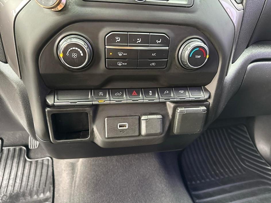 Chevrolet Silverado 1500 2WD Crew Cab 157" Custom 2020