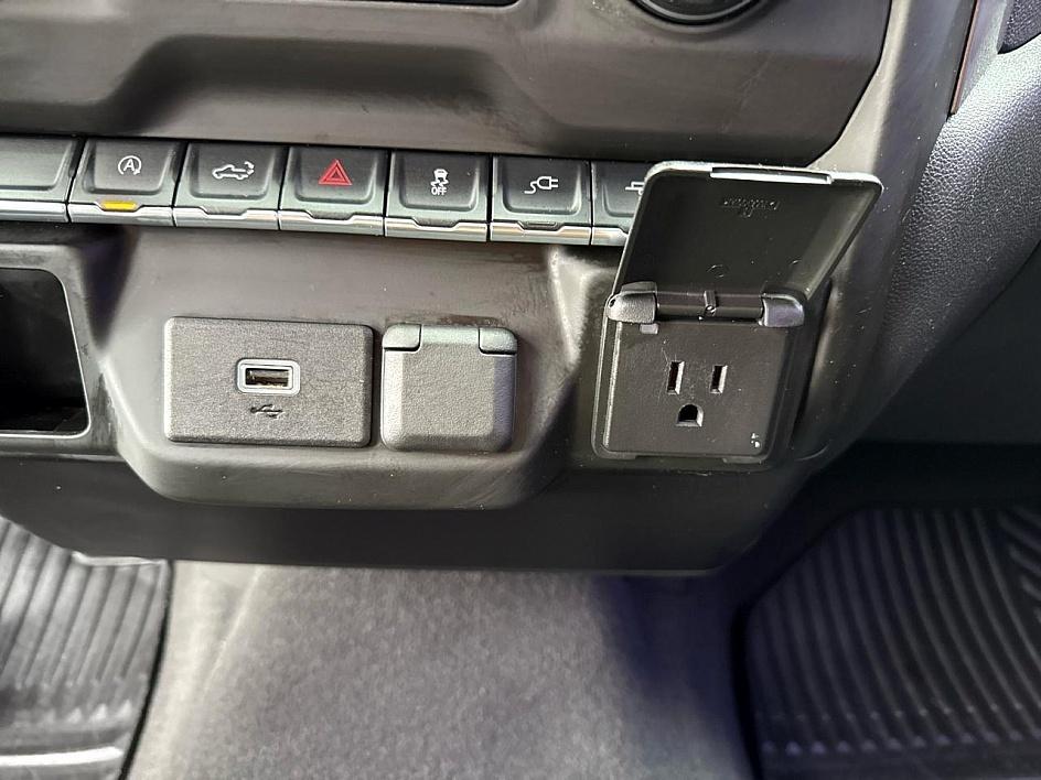 Chevrolet Silverado 1500 2WD Crew Cab 157" Custom 2020