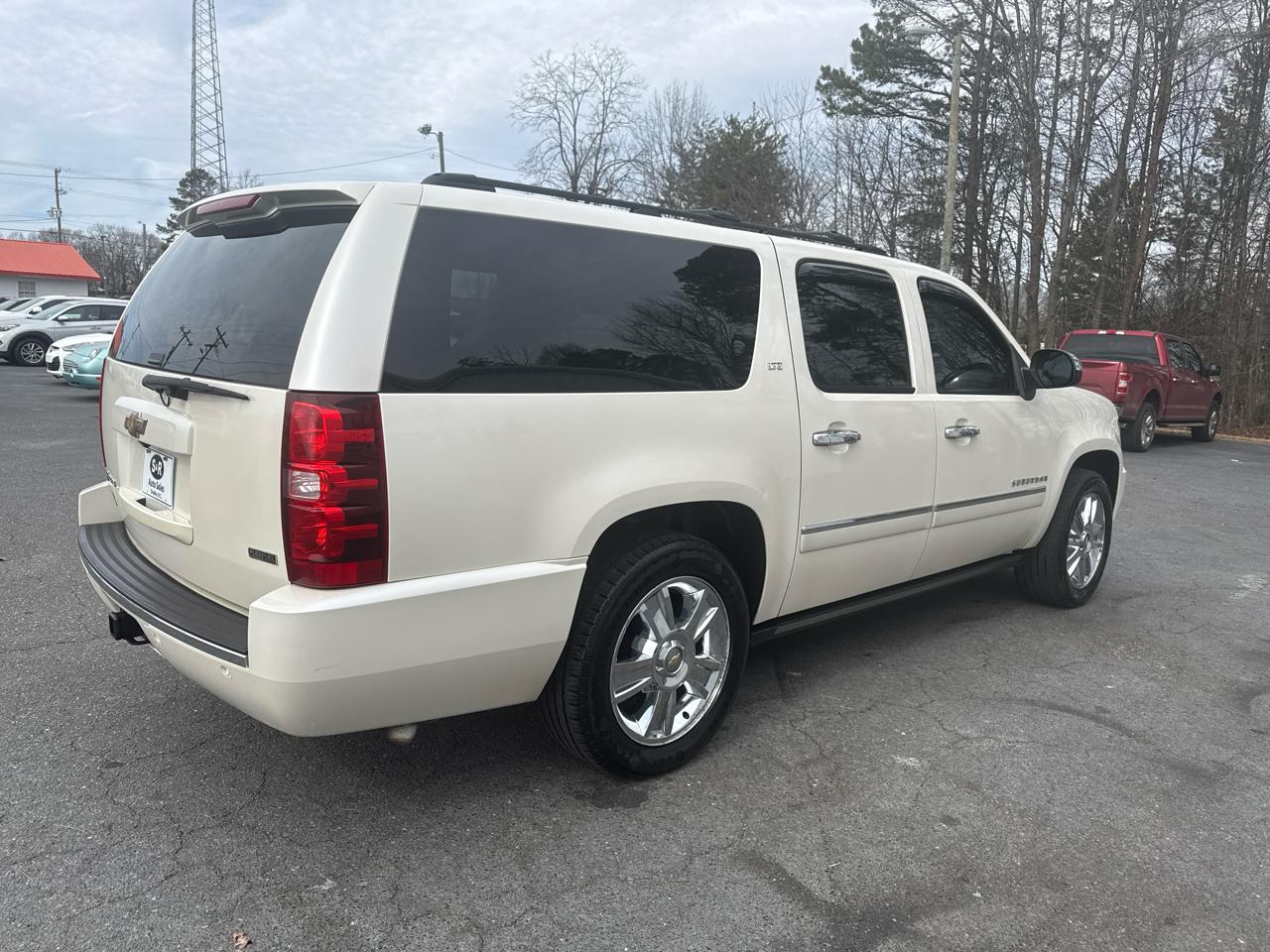 Chevrolet Suburban 4WD 4dr 1500 LTZ 2010