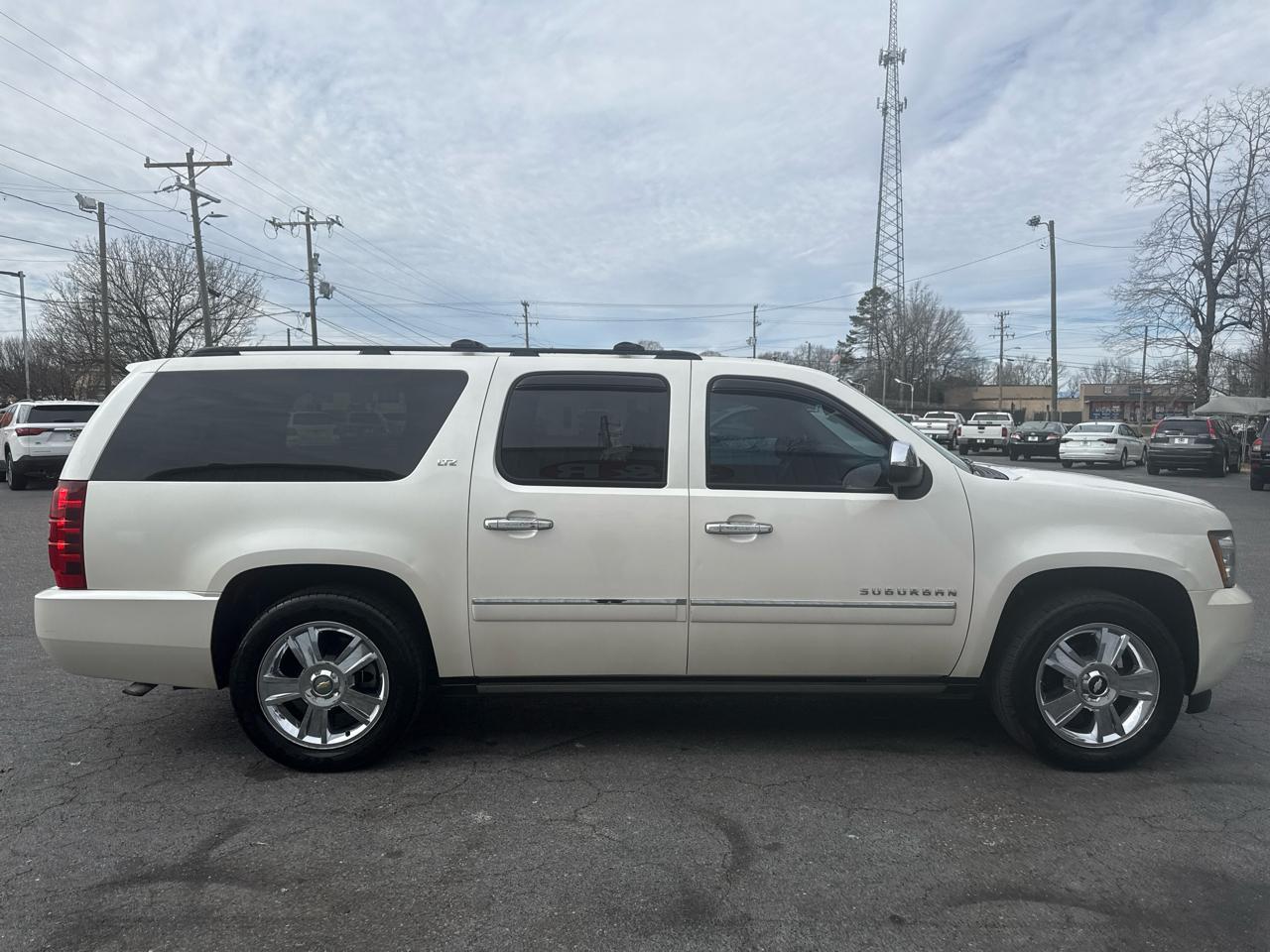 Chevrolet Suburban 4WD 4dr 1500 LTZ 2010