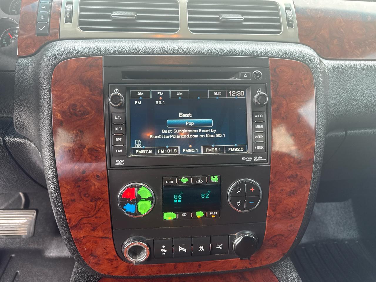 Chevrolet Suburban 4WD 4dr 1500 LTZ 2010