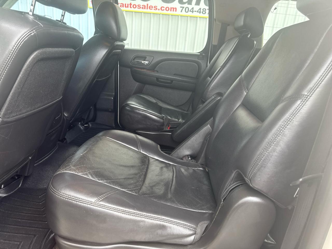 Chevrolet Suburban 4WD 4dr 1500 LTZ 2010