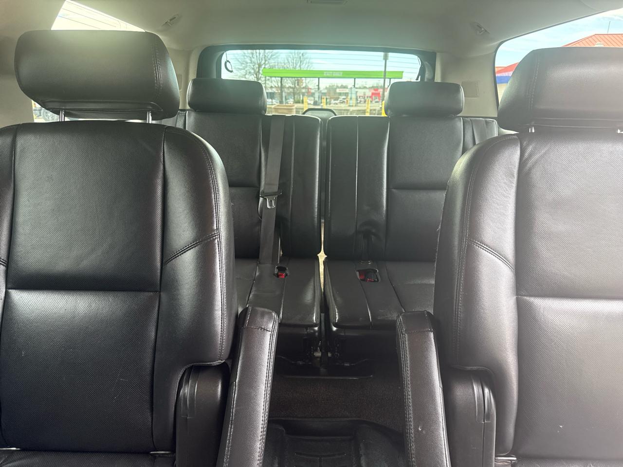 Chevrolet Suburban 4WD 4dr 1500 LTZ 2010