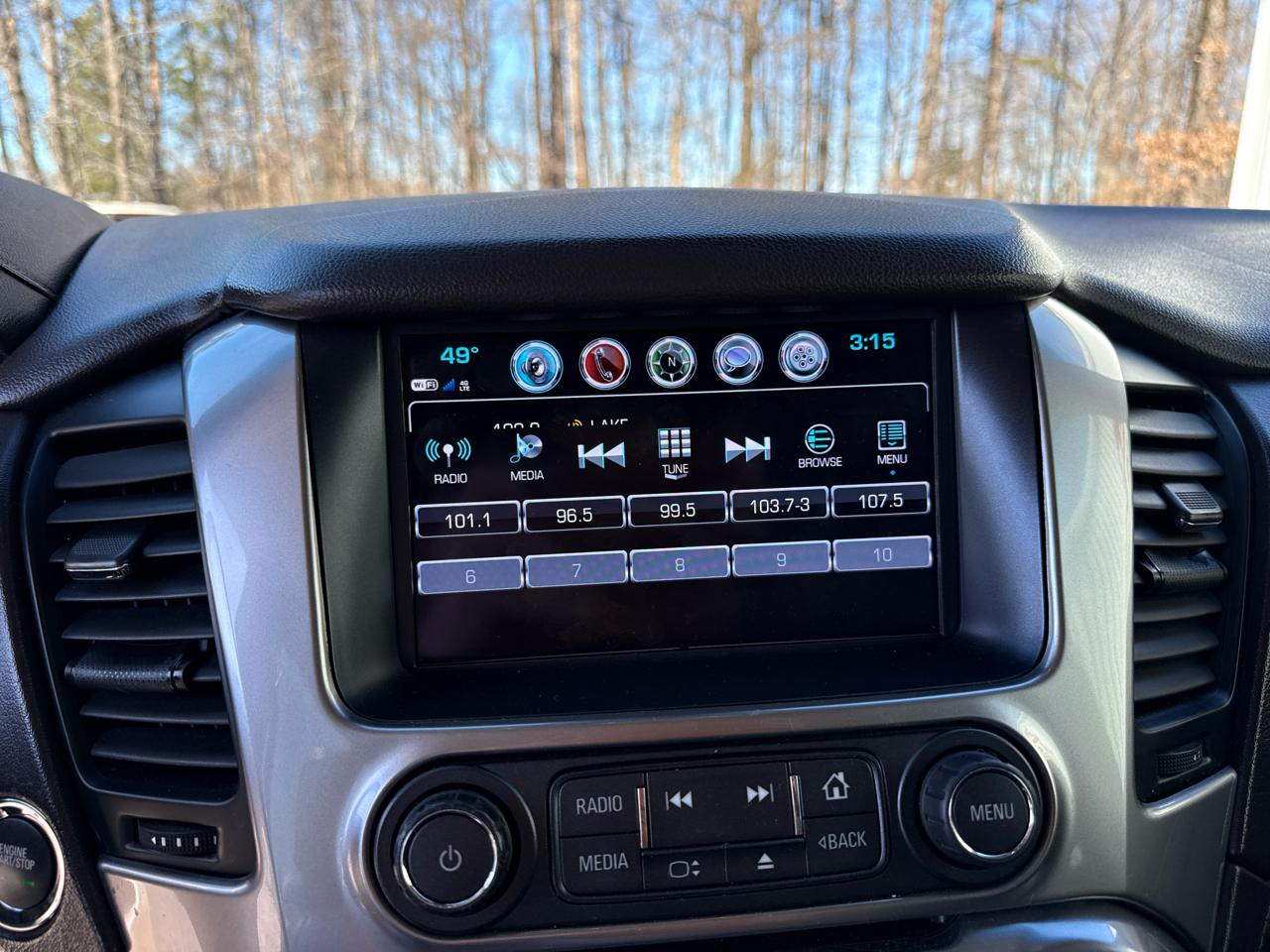 Chevrolet Suburban 2WD 4dr 1500 Premier 2018