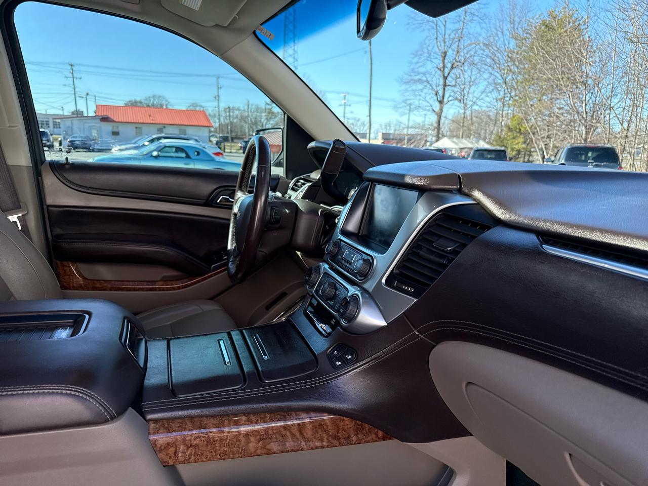 Chevrolet Suburban 2WD 4dr 1500 Premier 2018