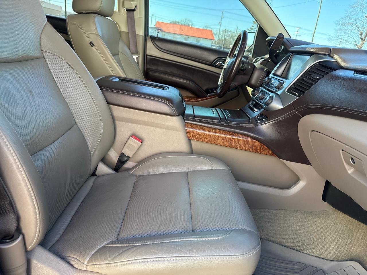 Chevrolet Suburban 2WD 4dr 1500 Premier 2018