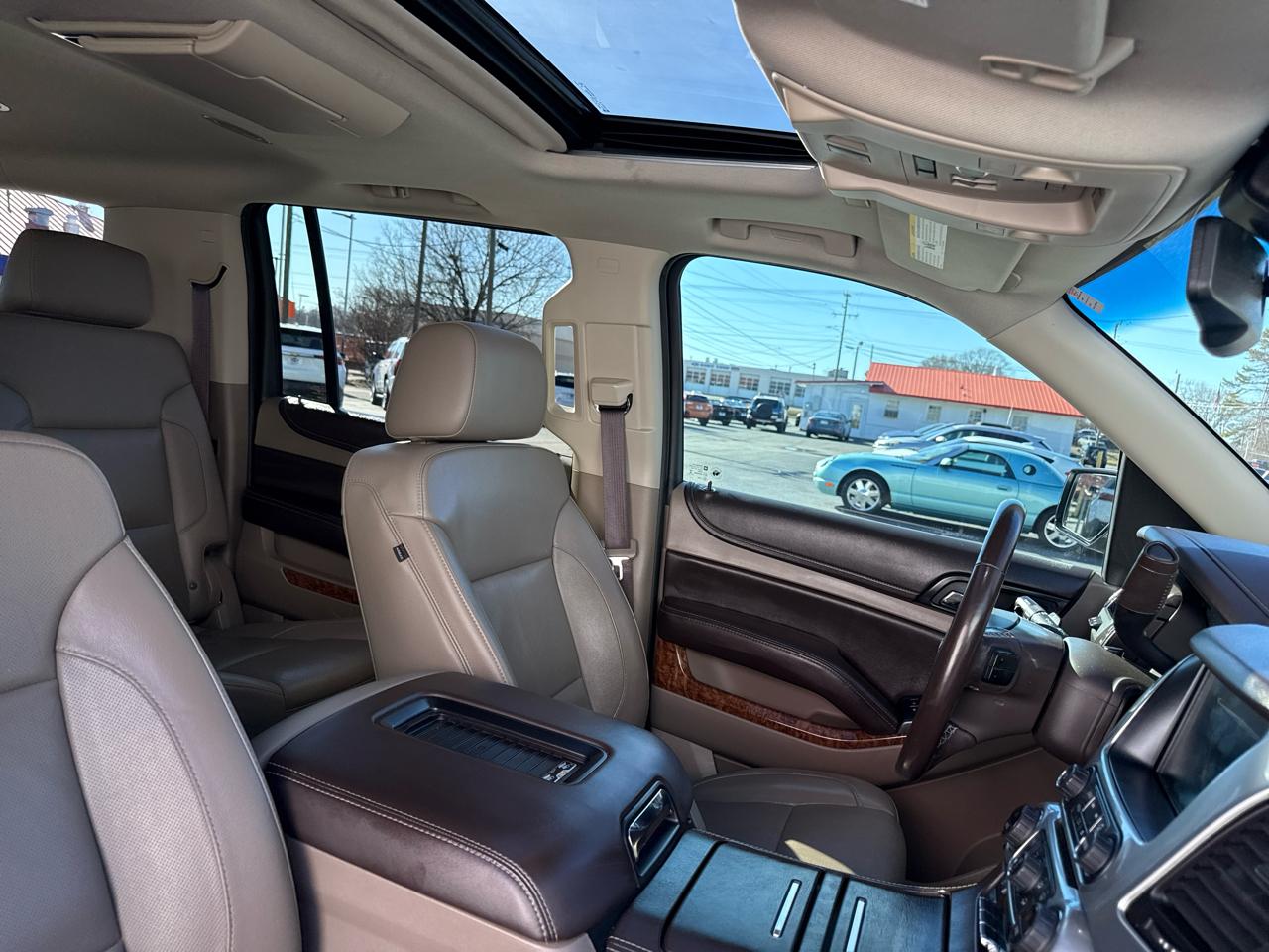 Chevrolet Suburban 2WD 4dr 1500 Premier 2018