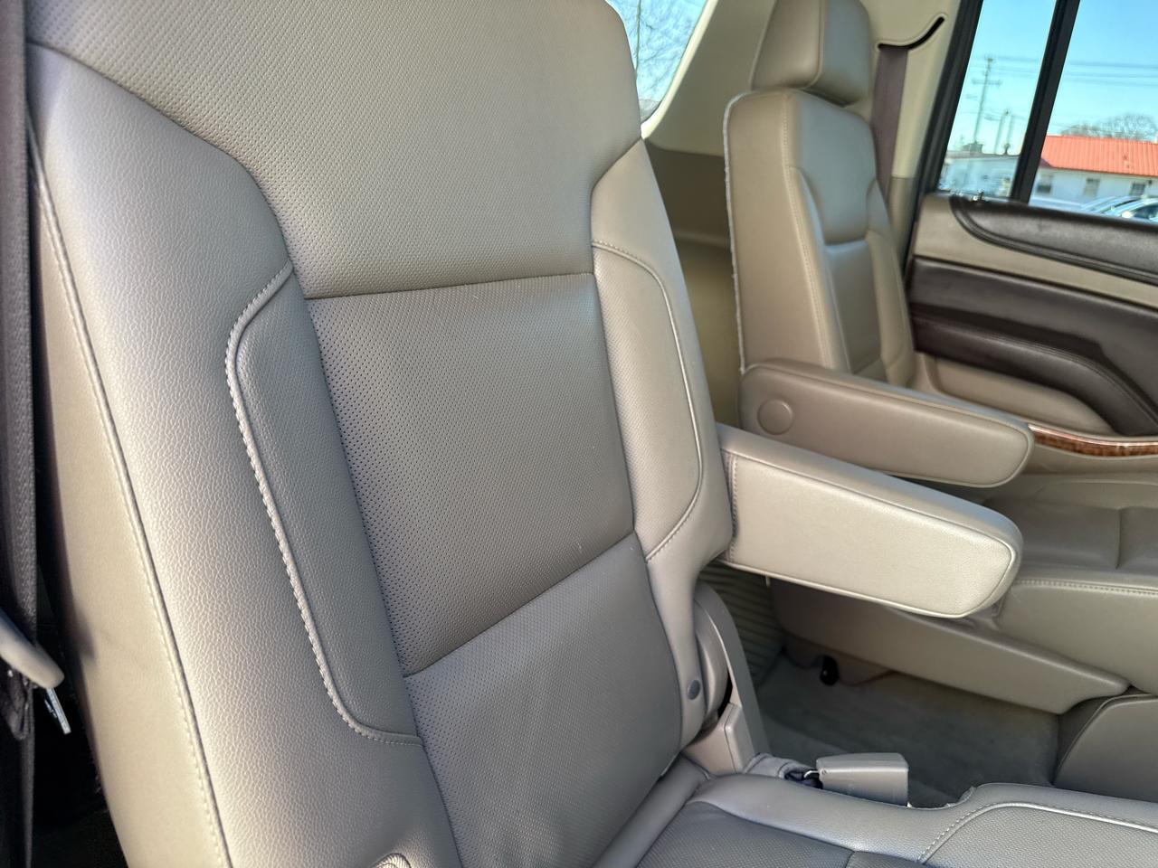 Chevrolet Suburban 2WD 4dr 1500 Premier 2018