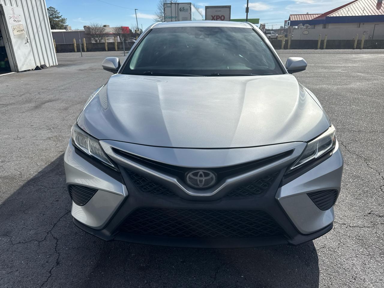 Toyota Camry XLE Auto (Natl) 2018