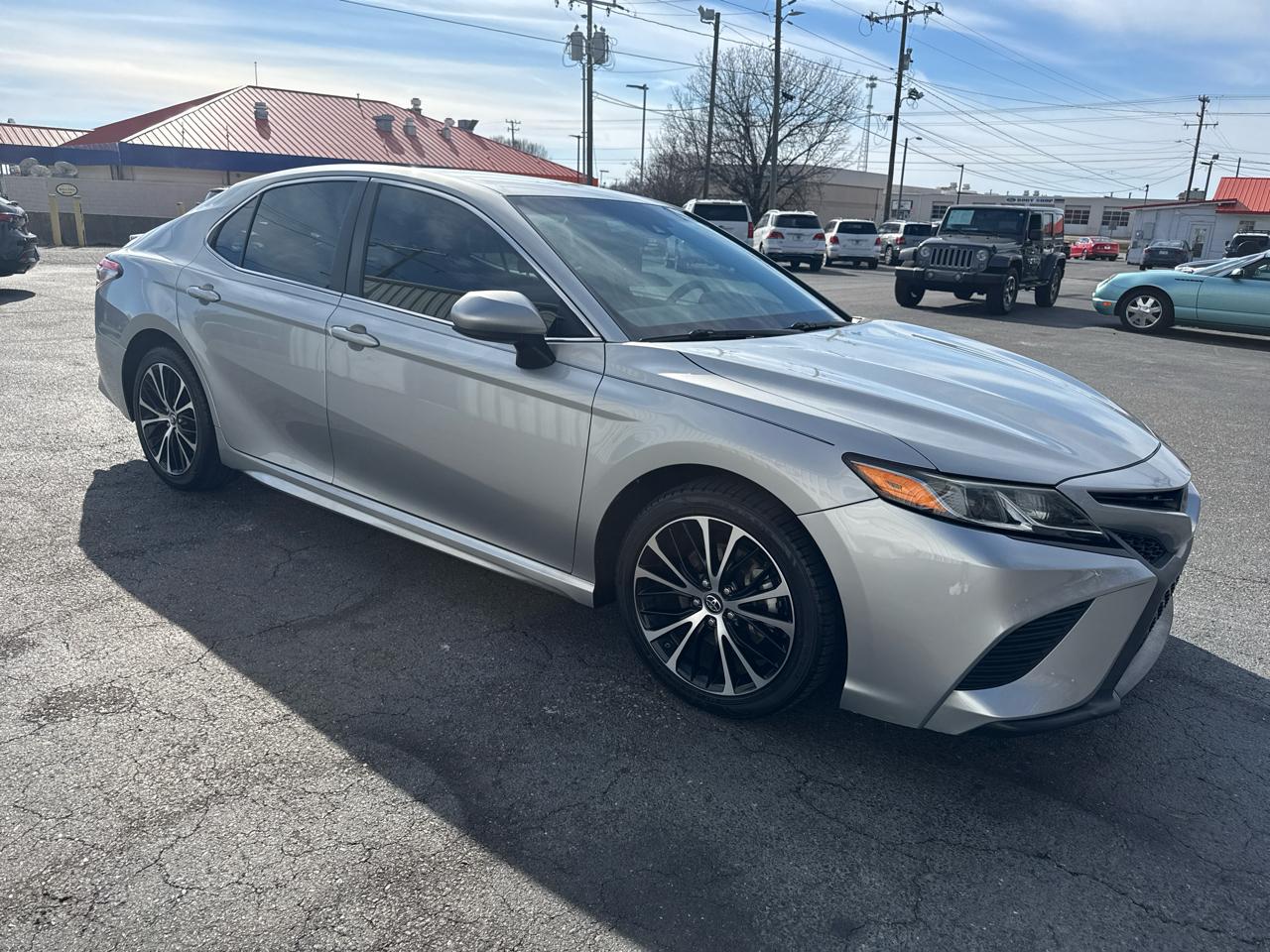 Toyota Camry XLE Auto (Natl) 2018
