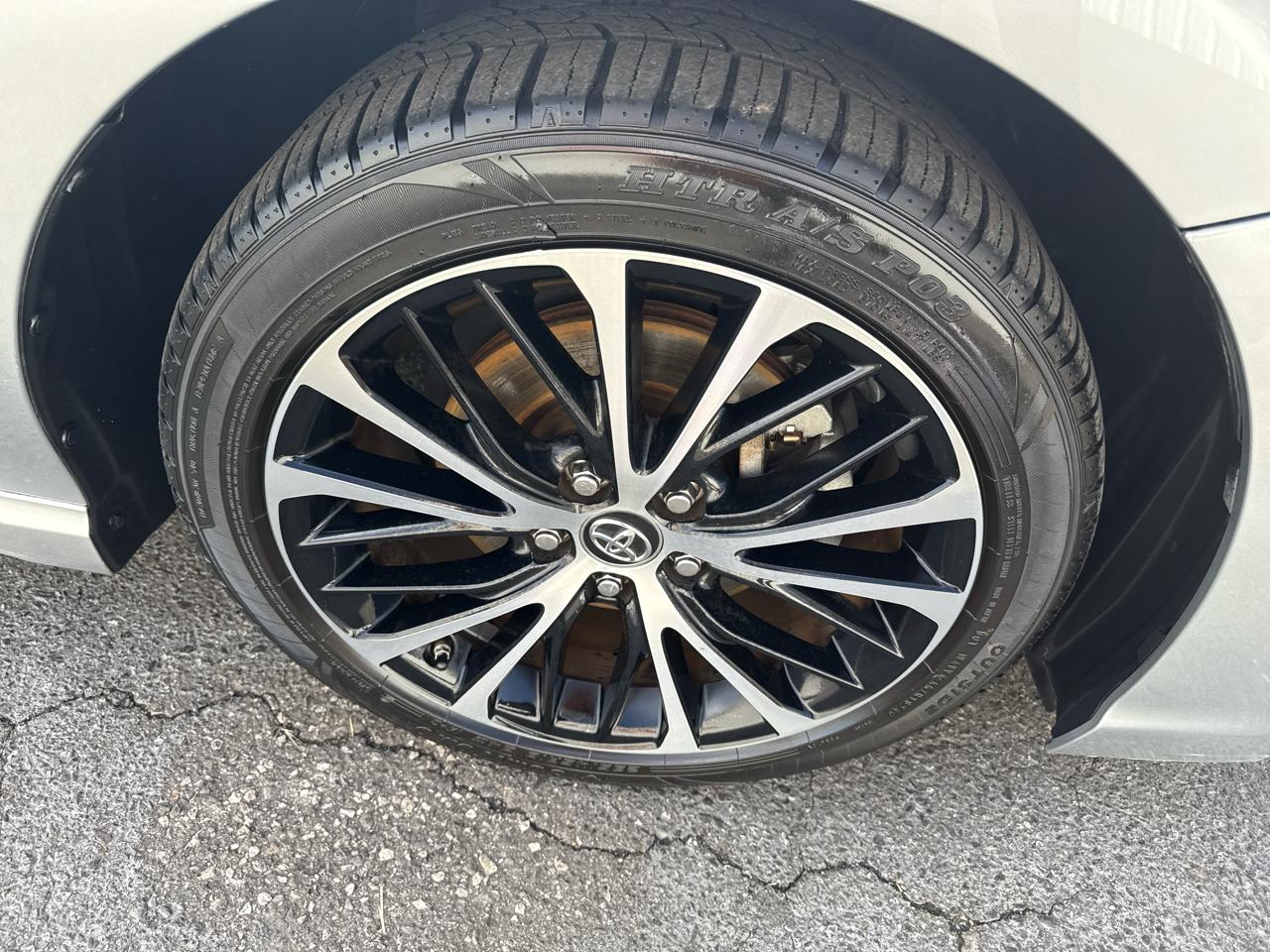 Toyota Camry XLE Auto (Natl) 2018