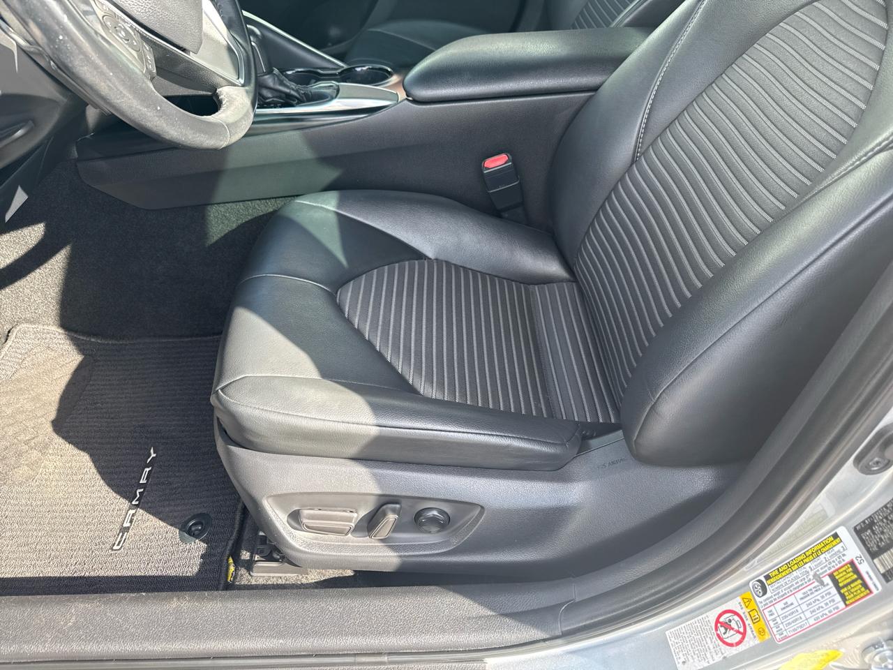 Toyota Camry XLE Auto (Natl) 2018