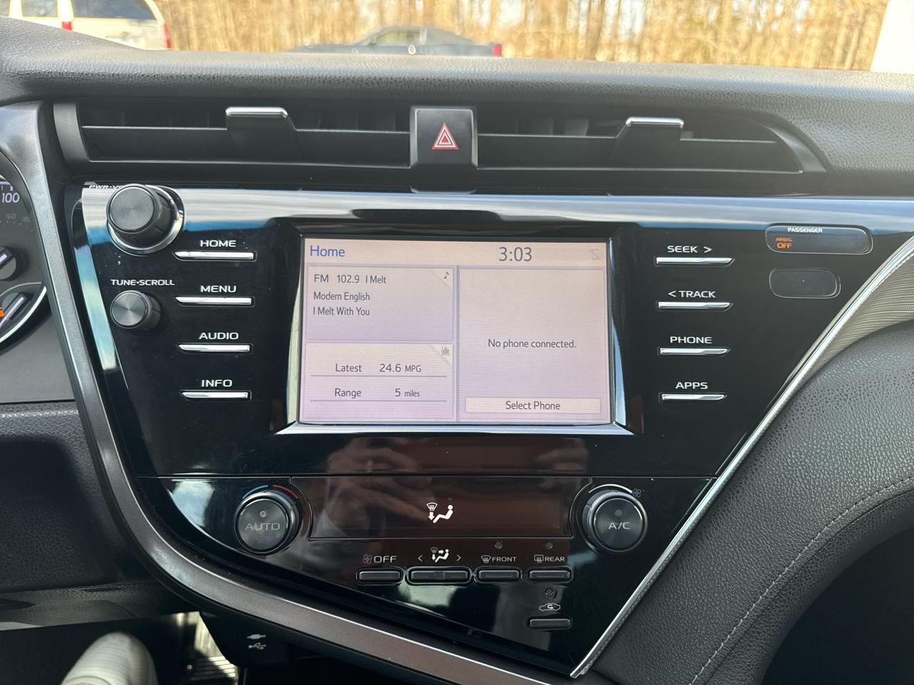 Toyota Camry XLE Auto (Natl) 2018